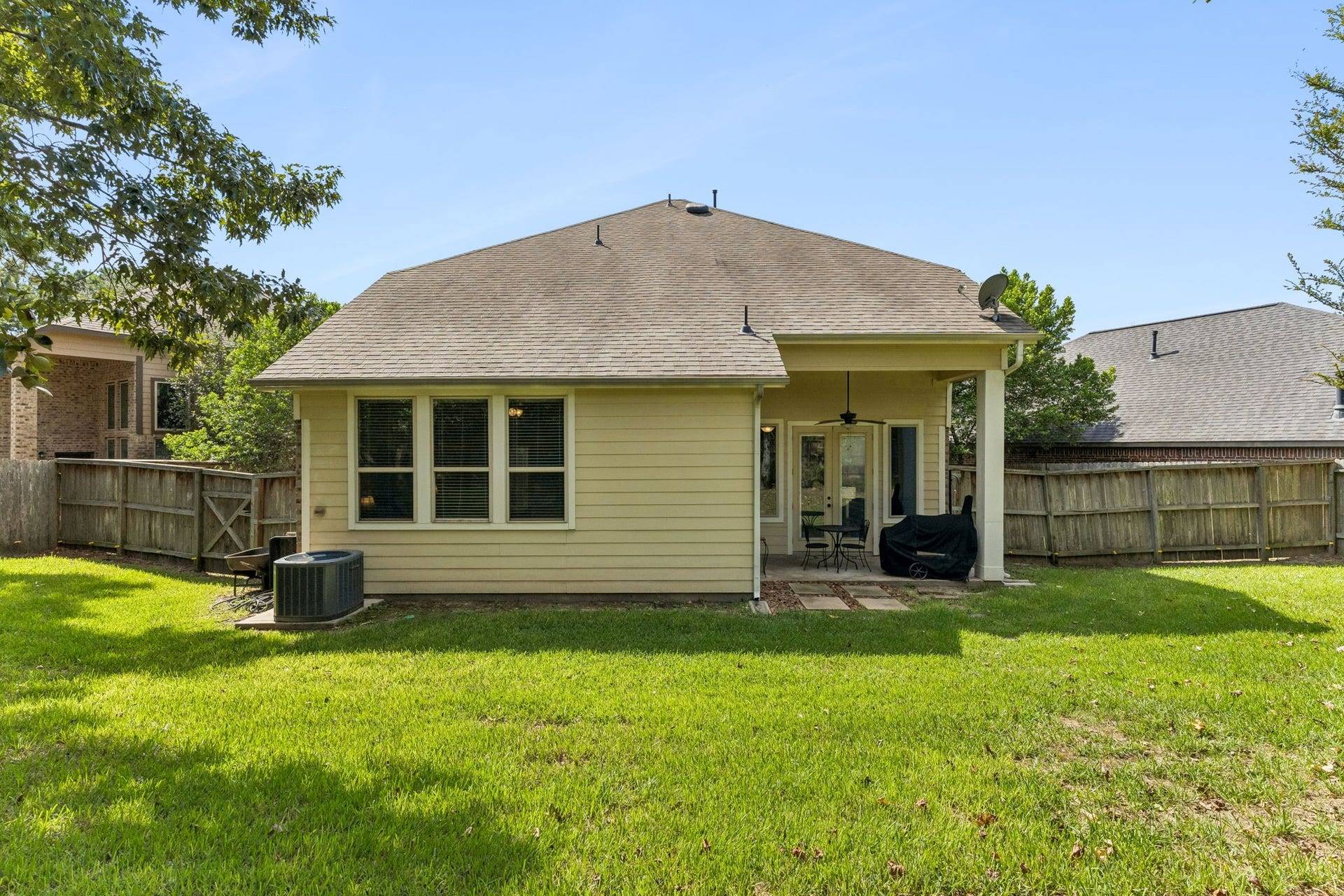 115 Red Eagle Court, Montgomery, TX 77316