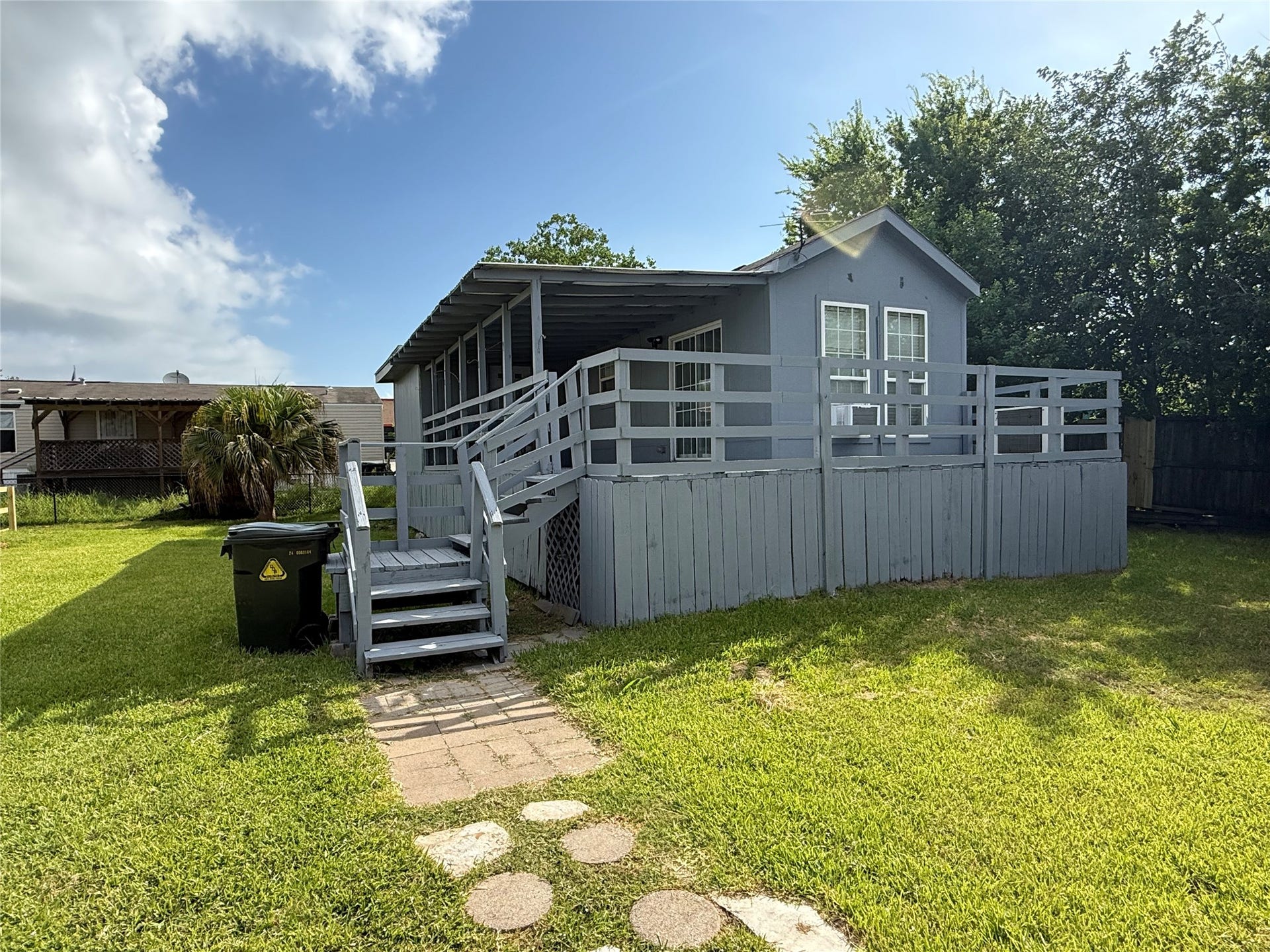 415 12th, San Leon, TX 77539 415 12th, San Leon, TX 77539