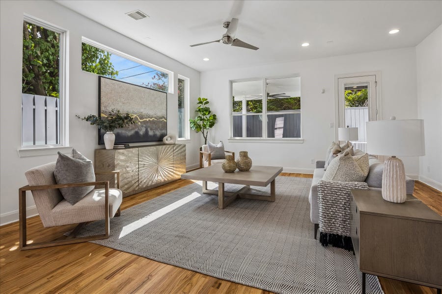 Property photo for 1317 W Clay Street, Houston, TX