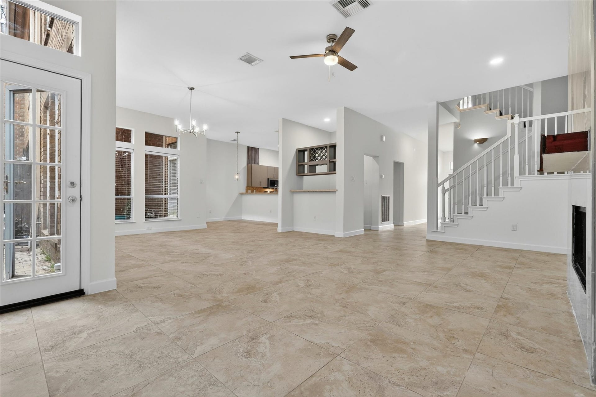 4720 Post Oak Timber Drive, #23, Houston, TX 77056 Bright and airy floor plan with seamless flow between living, dining, and kitchen spaces.