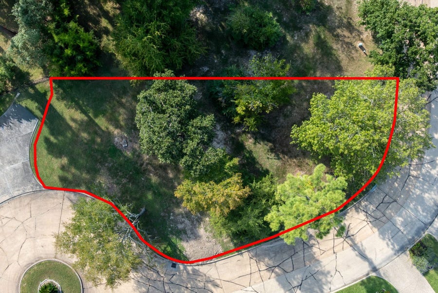 Property photo for 15 Stanford Court, Montgomery, TX