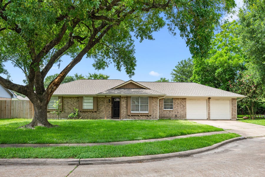 Property photo for 1009 Frances Street, Deer Park, TX