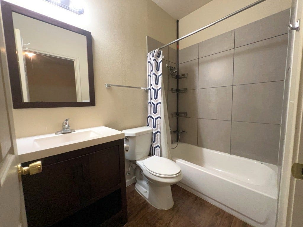 19666 Village Forest Drive, Montgomery, TX 77356 19666 Village Forest Drive, Montgomery, TX 77356