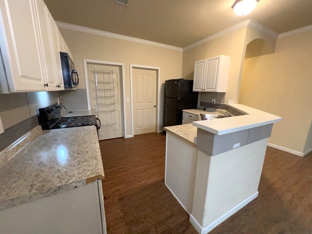 19666 Village Forest Drive, Montgomery, TX 77356 19666 Village Forest Drive, Montgomery, TX 77356