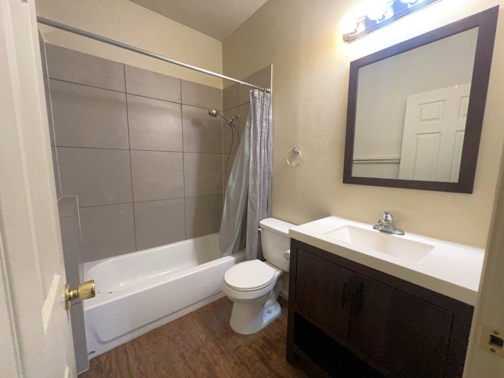 19666 Village Forest Drive, Montgomery, TX 77356 19666 Village Forest Drive, Montgomery, TX 77356