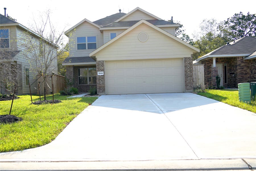 Property photo for 1644 Colina Creek, Conroe, TX