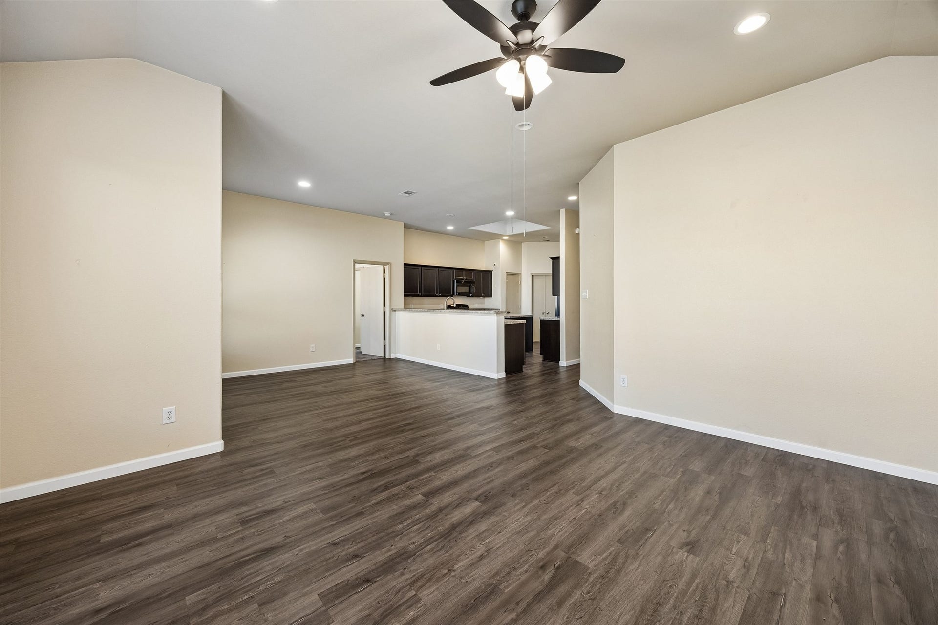 5407 Roaring Peaks Lane, Katy, TX 77449 Open Living Floor Plan