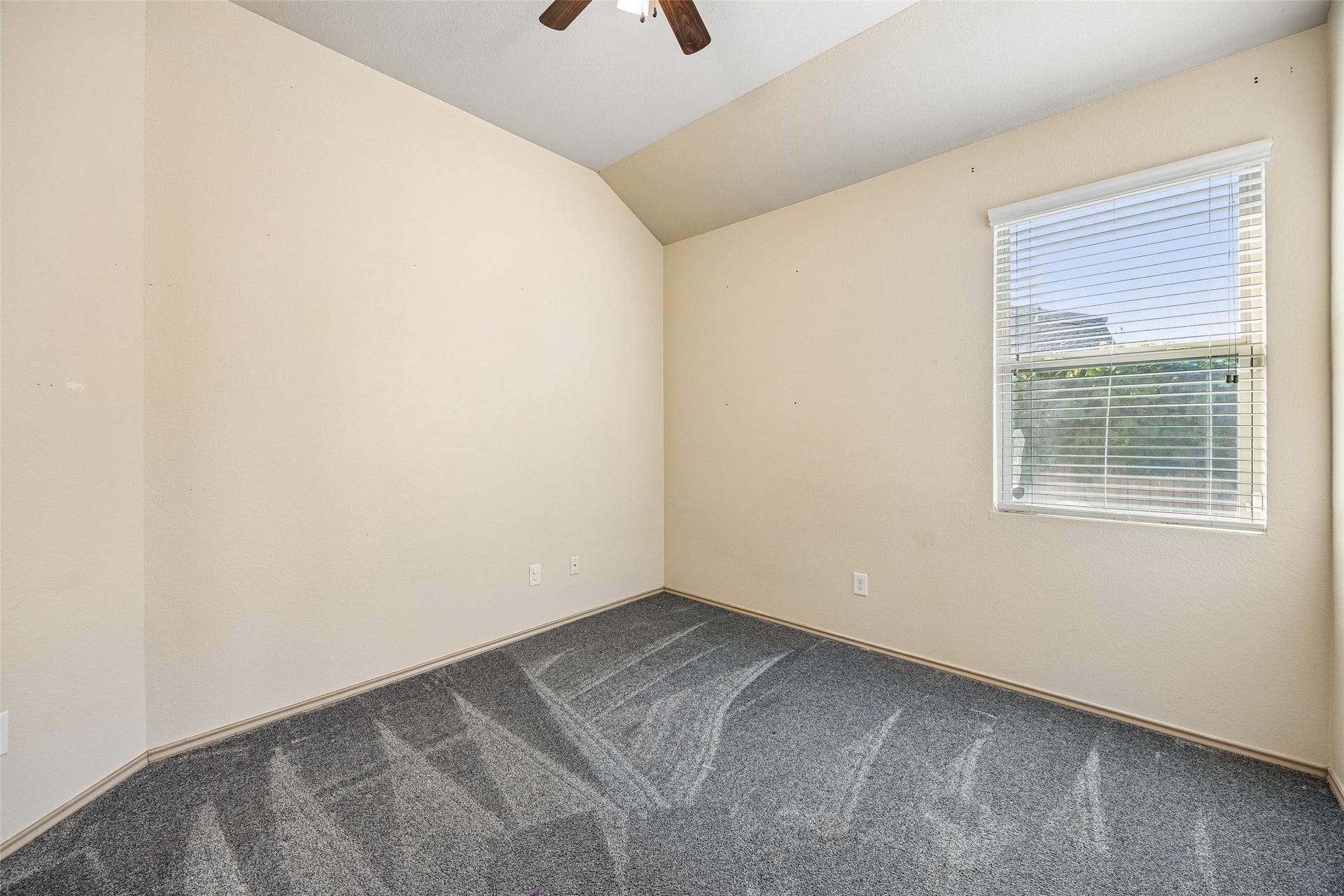 5407 Roaring Peaks Lane, Katy, TX 77449 Bedroom