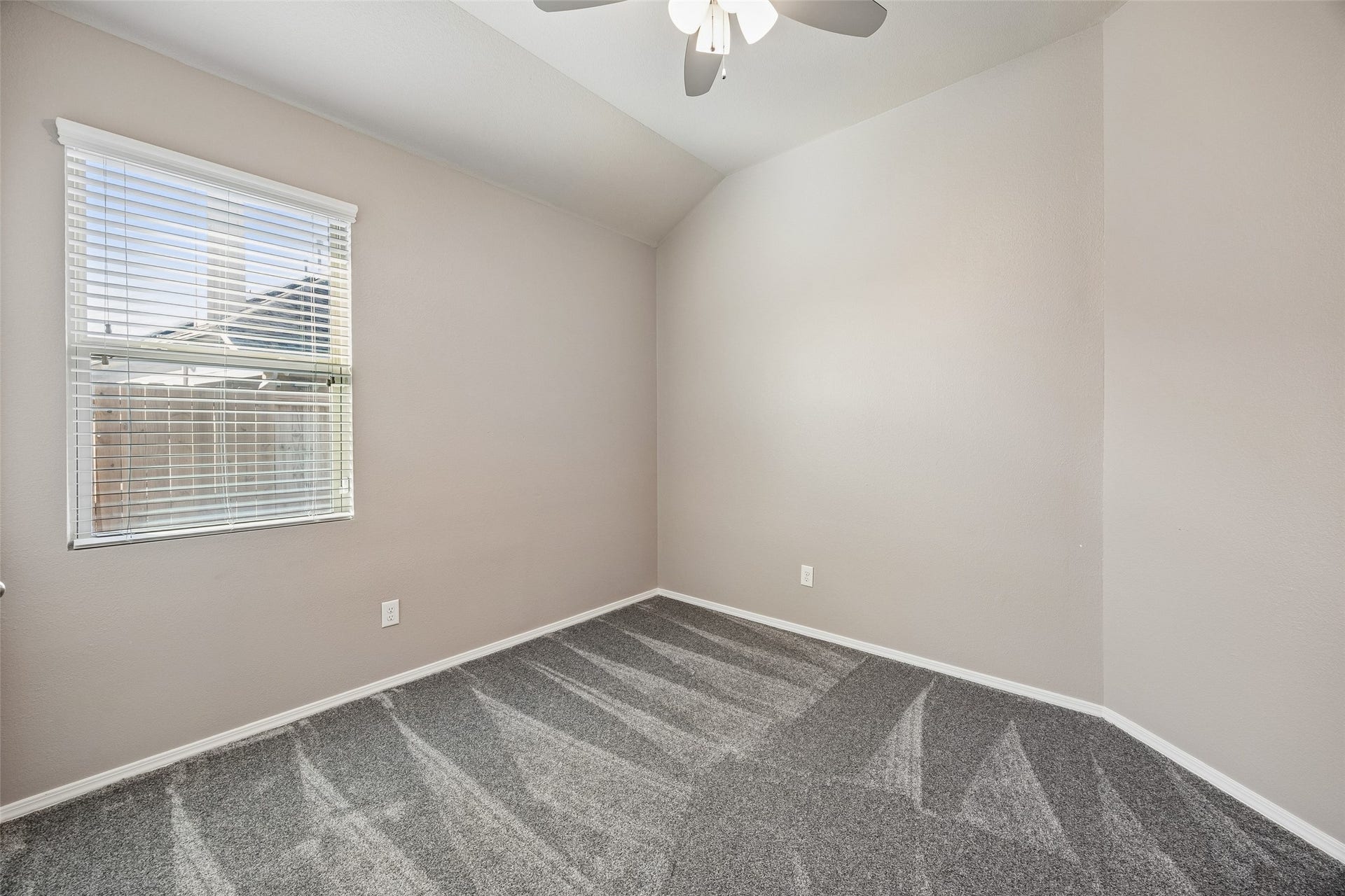 5407 Roaring Peaks Lane, Katy, TX 77449 Bedroom