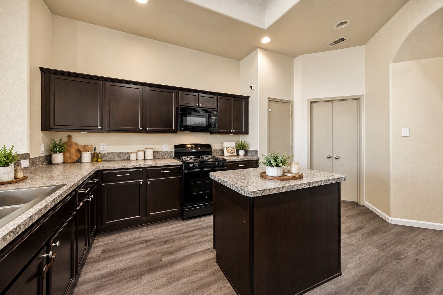 5407 Roaring Peaks Lane, Katy, TX 77449 KitchenVirtually Staged