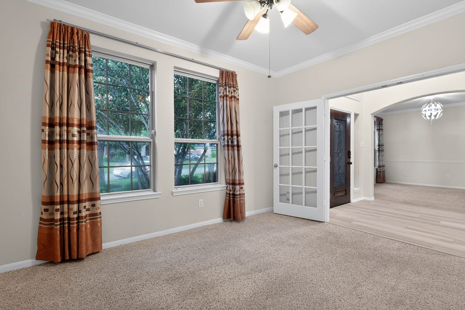 2608 Holbrook Springs Lane, League City, TX 77573 Dining room at front of home