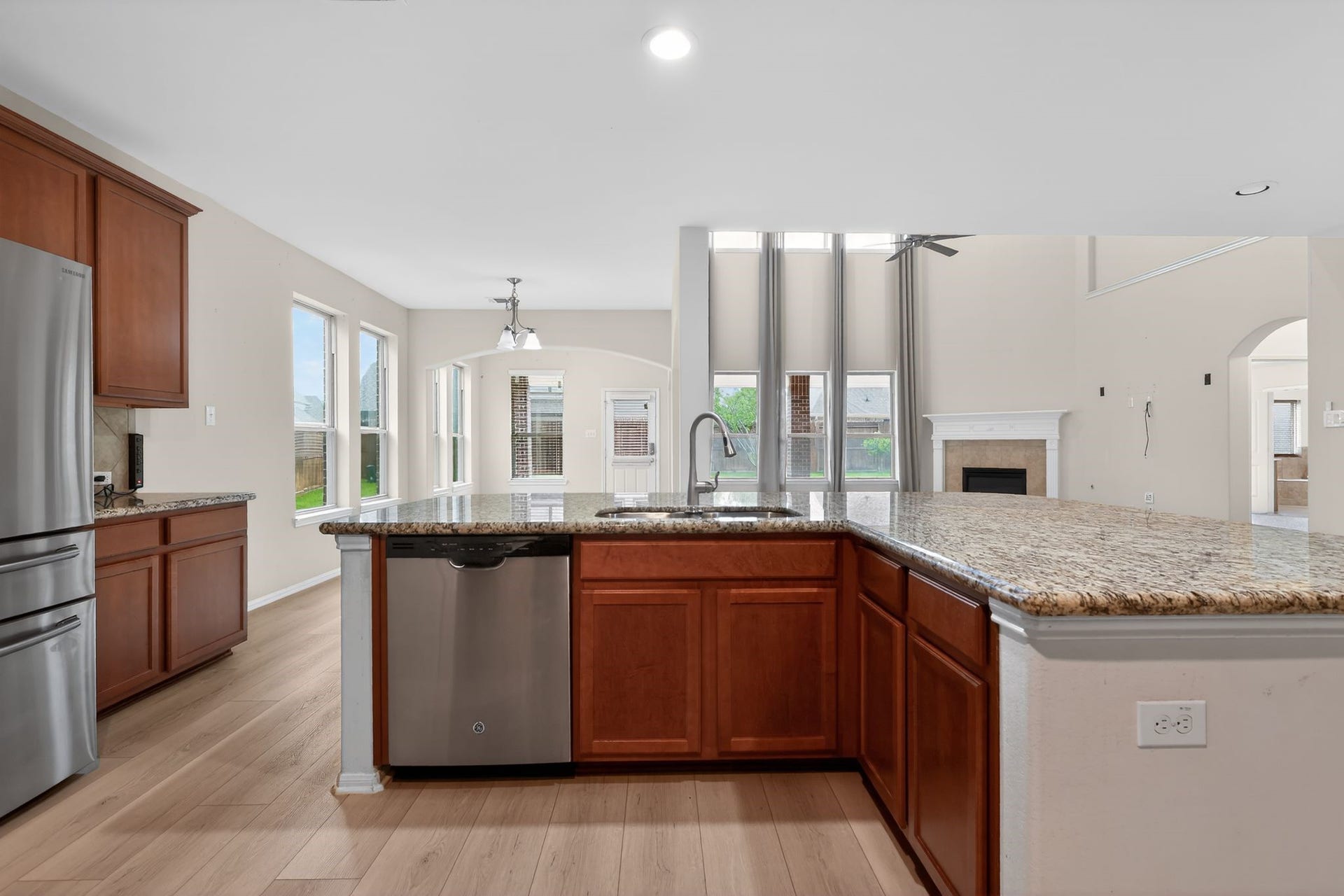 2608 Holbrook Springs Lane, League City, TX 77573 2608 Holbrook Springs Lane, League City, TX 77573