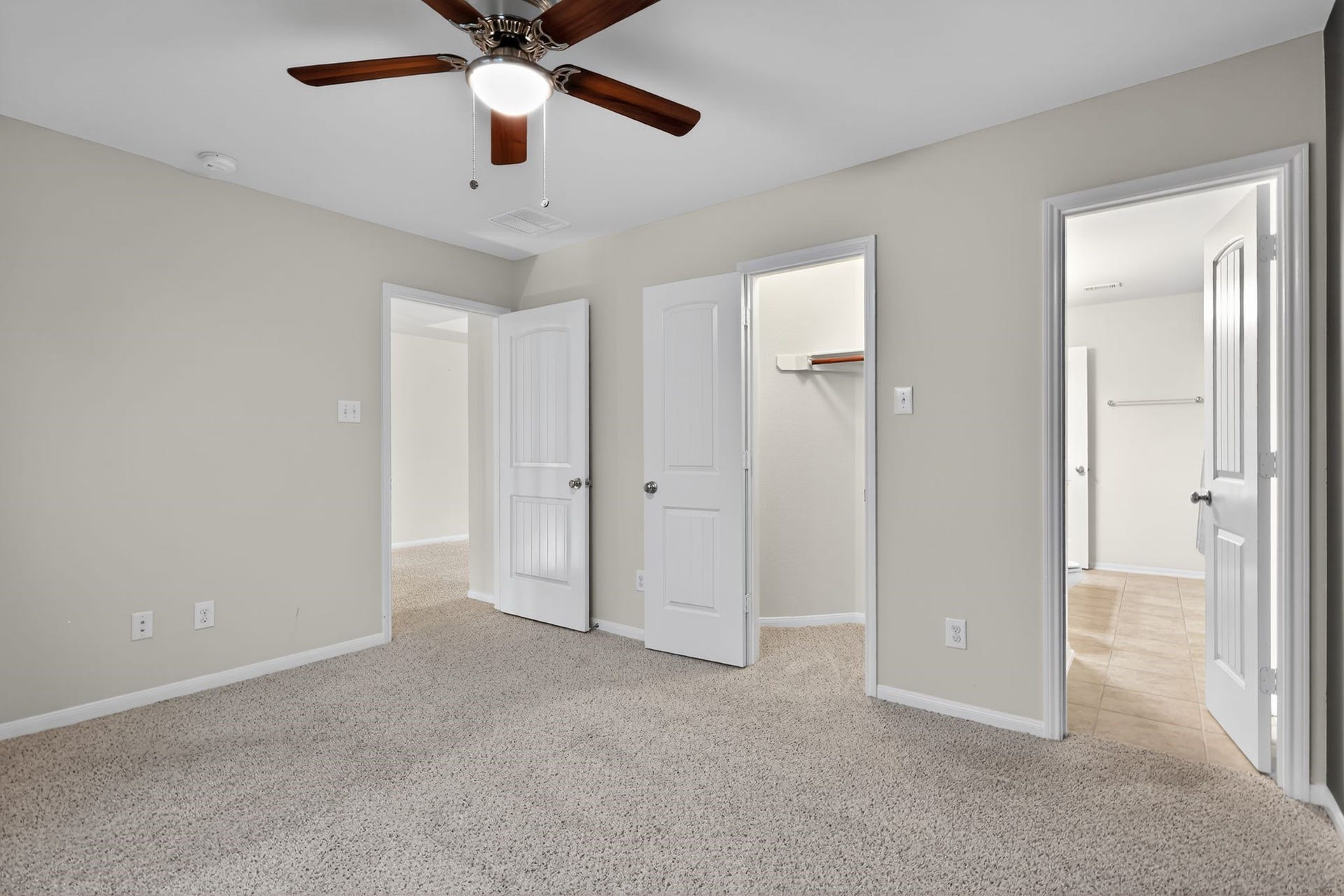 2608 Holbrook Springs Lane, League City, TX 77573 Guest room #3