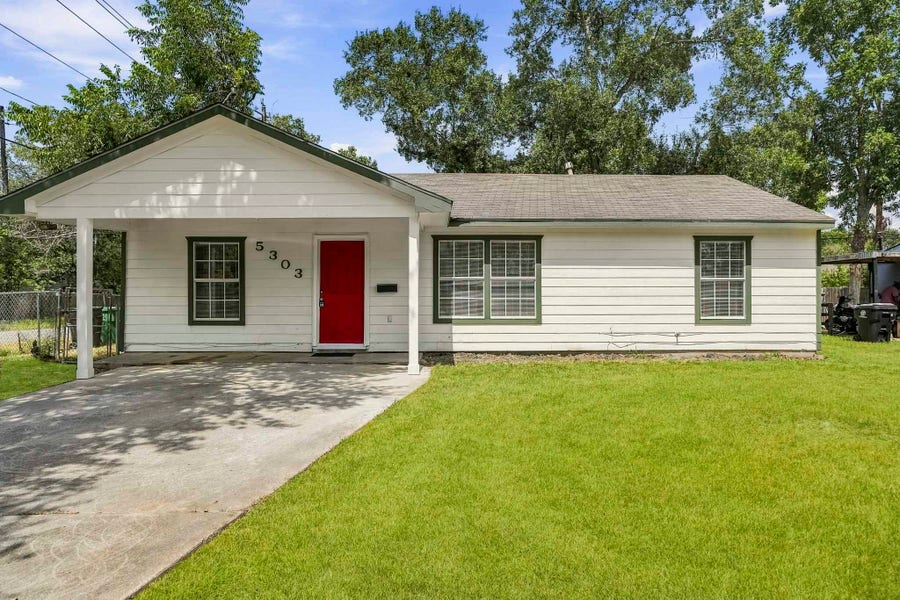 Property photo for 5303 Ridgeway Drive, Houston, TX
