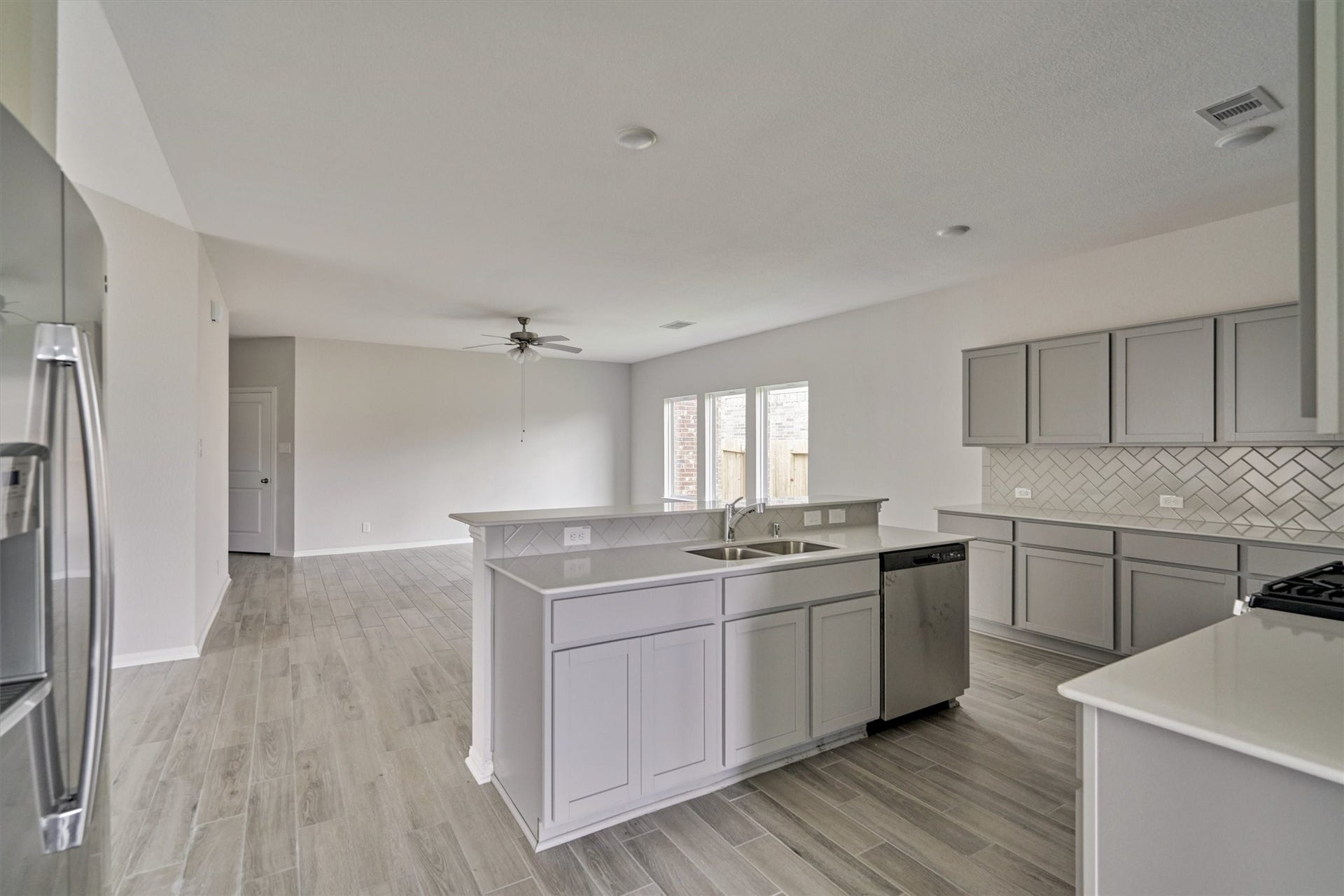 20930 New Proper Drive, New Caney, TX 77357 20930 New Proper Drive, New Caney, TX 77357