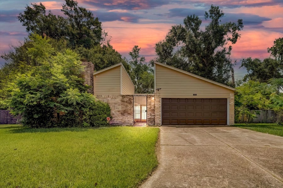 Property photo for 17502 Favor Bend Court, Humble, TX