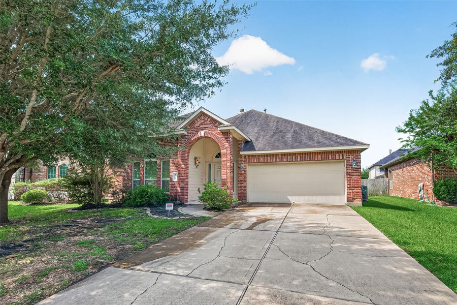 Property photo for 9214 Cavalier Lane, Rosenberg, TX