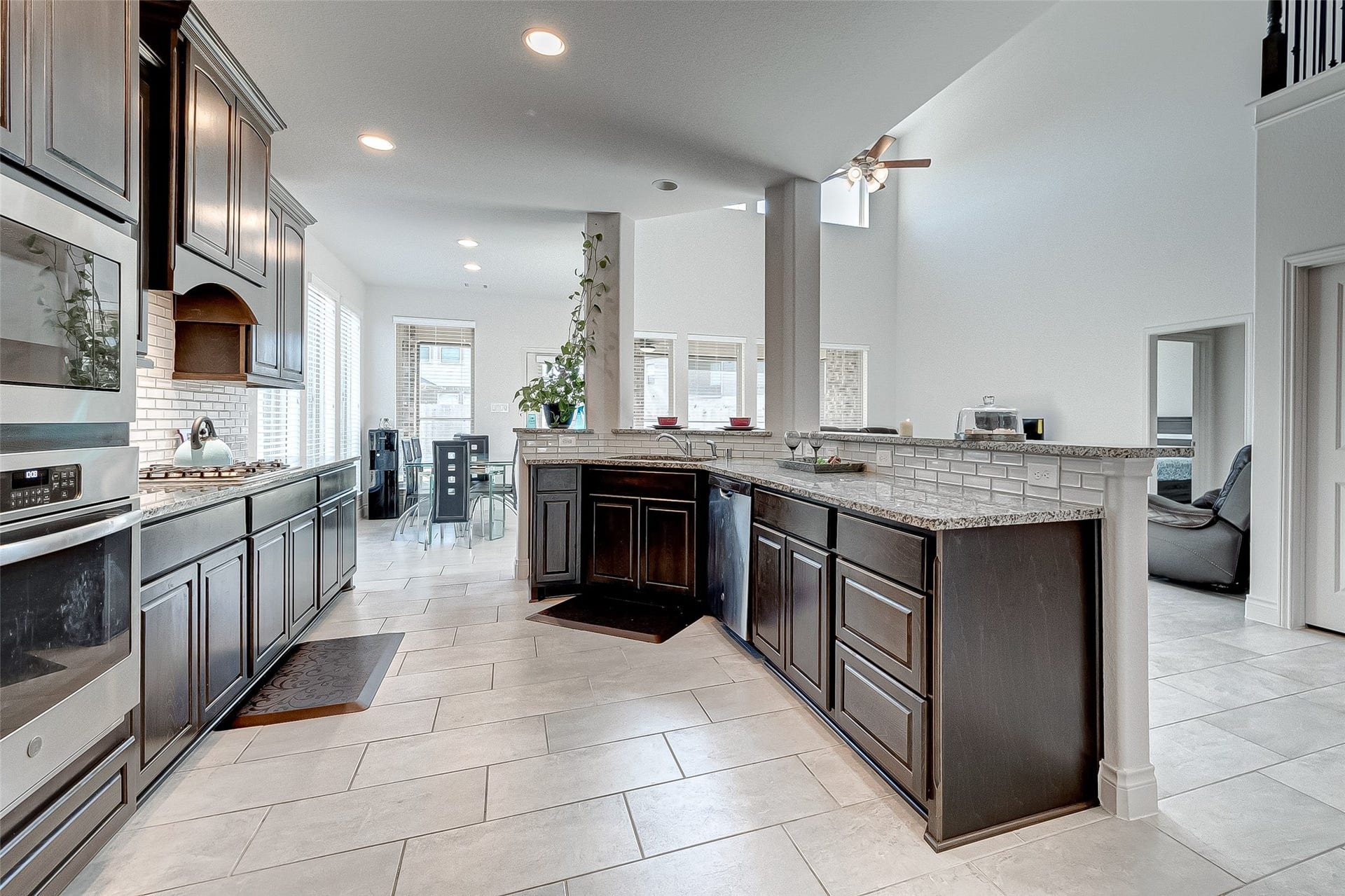 23335 Peareson Bend Lane, Richmond, TX 77469 Built-in appliances with gas cooktop