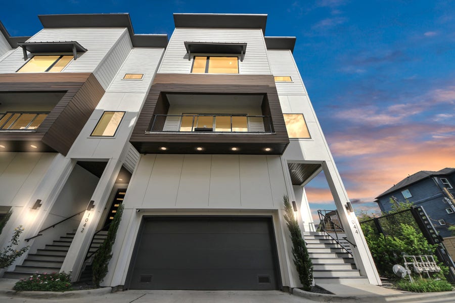 Property photo for 1044 W 17th Street, Houston, TX
