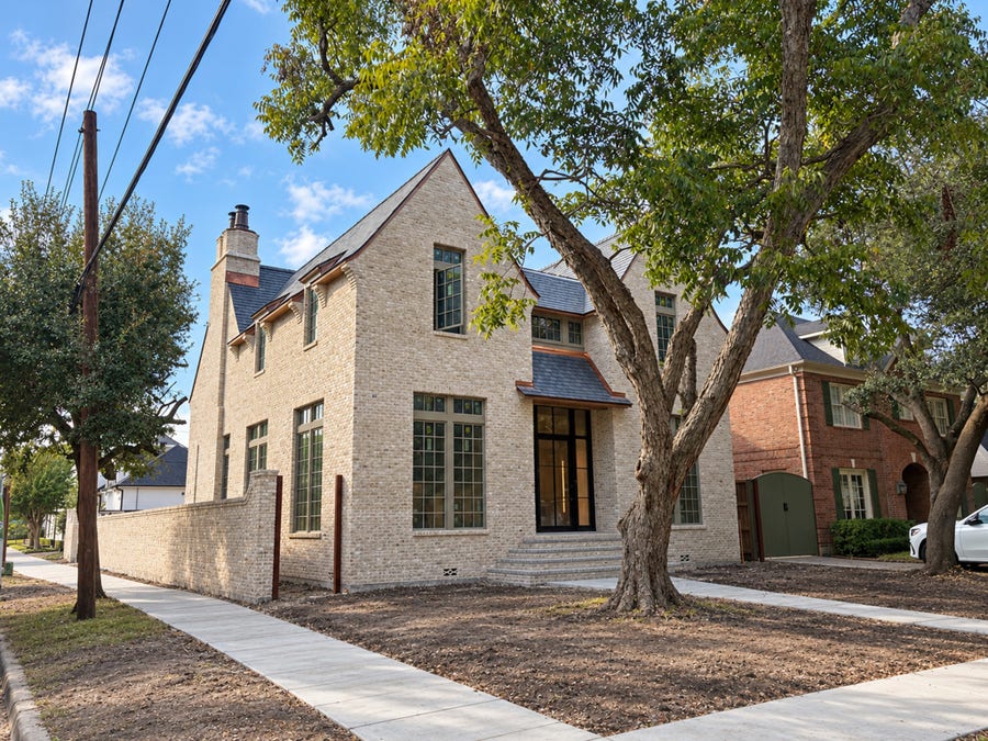 Property photo for 6546 Westchester Avenue, West University Place, TX