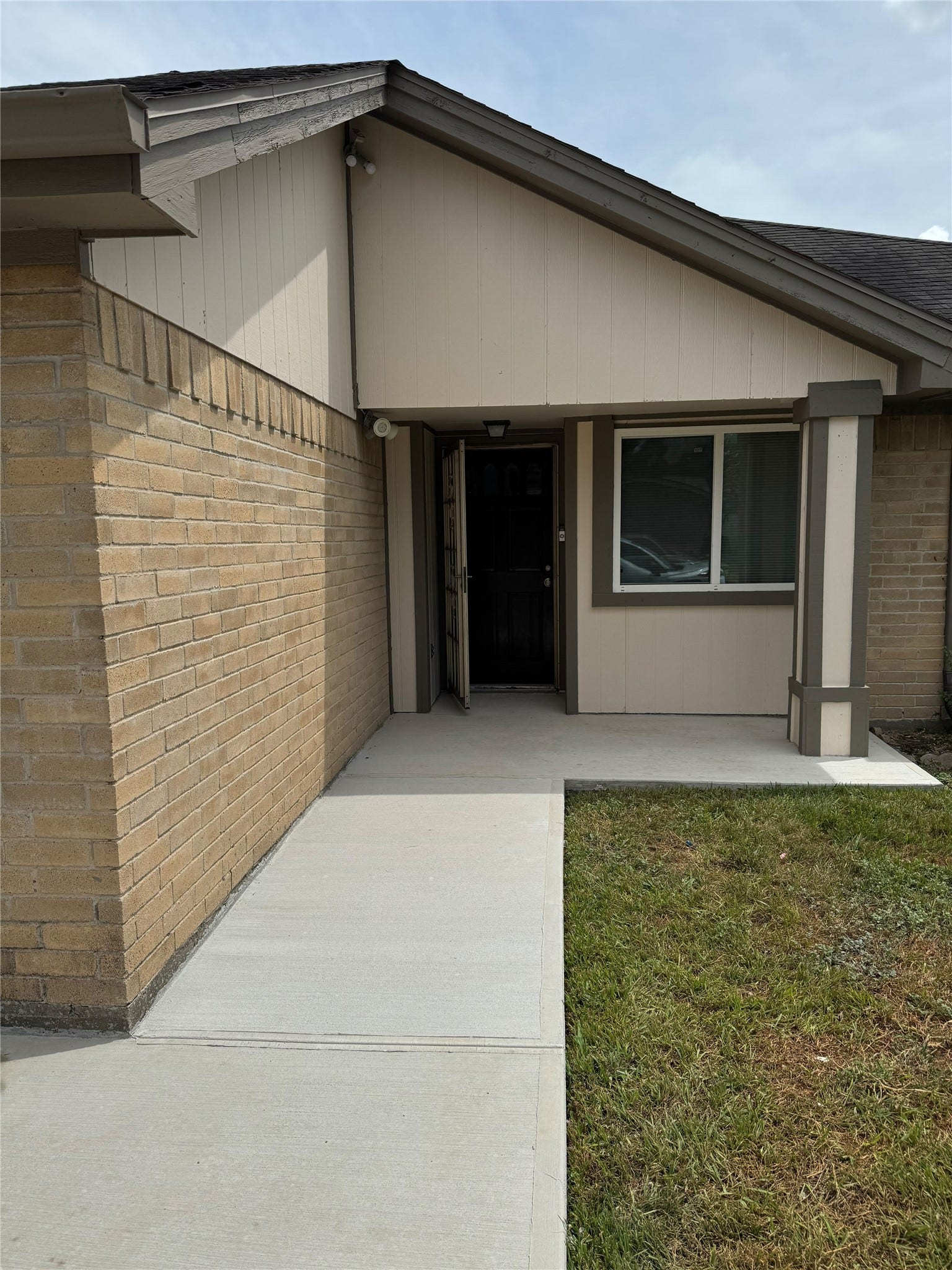 4207 Maple Cross Drive, Pasadena, TX 77505