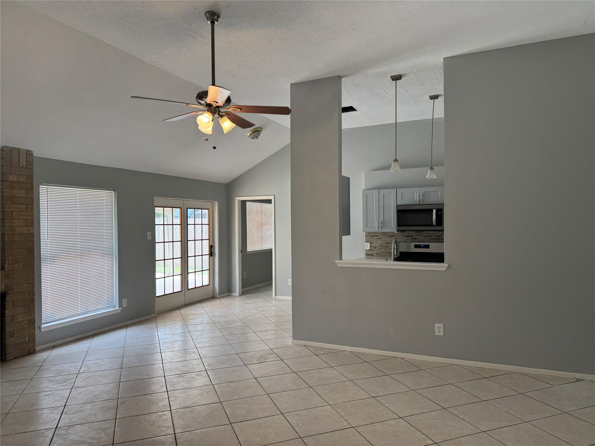 4207 Maple Cross Drive, Pasadena, TX 77505
