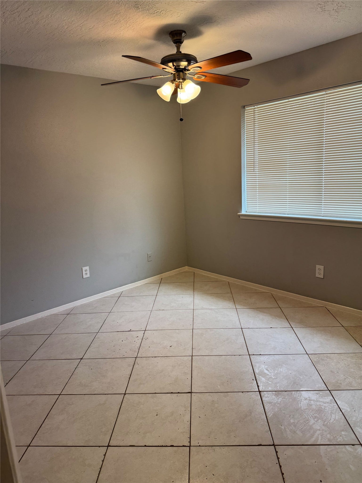 4207 Maple Cross Drive, Pasadena, TX 77505