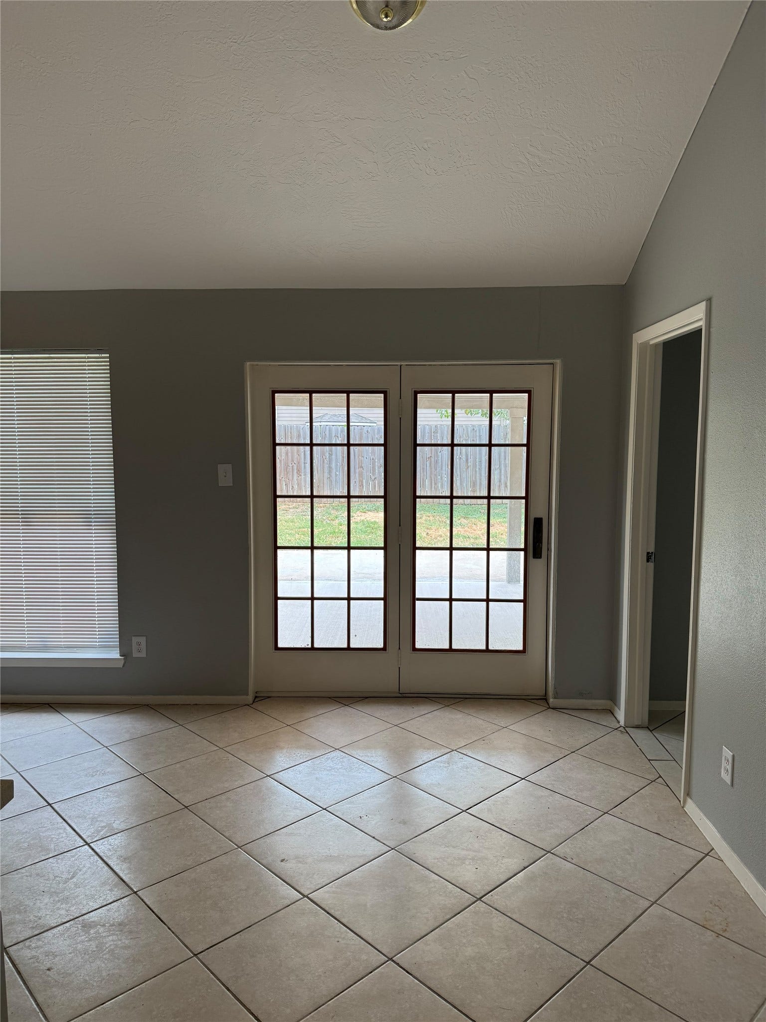 4207 Maple Cross Drive, Pasadena, TX 77505