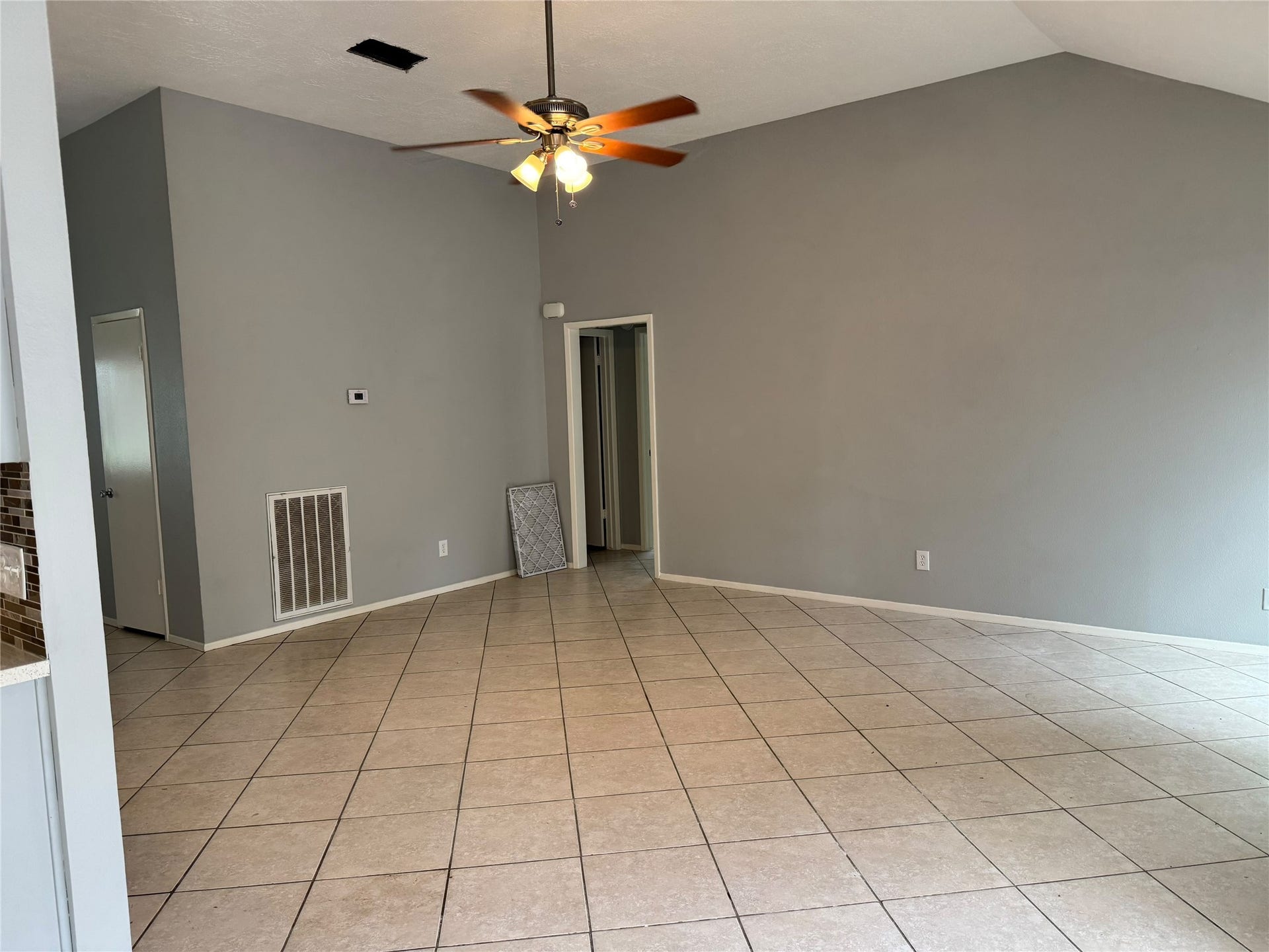 4207 Maple Cross Drive, Pasadena, TX 77505