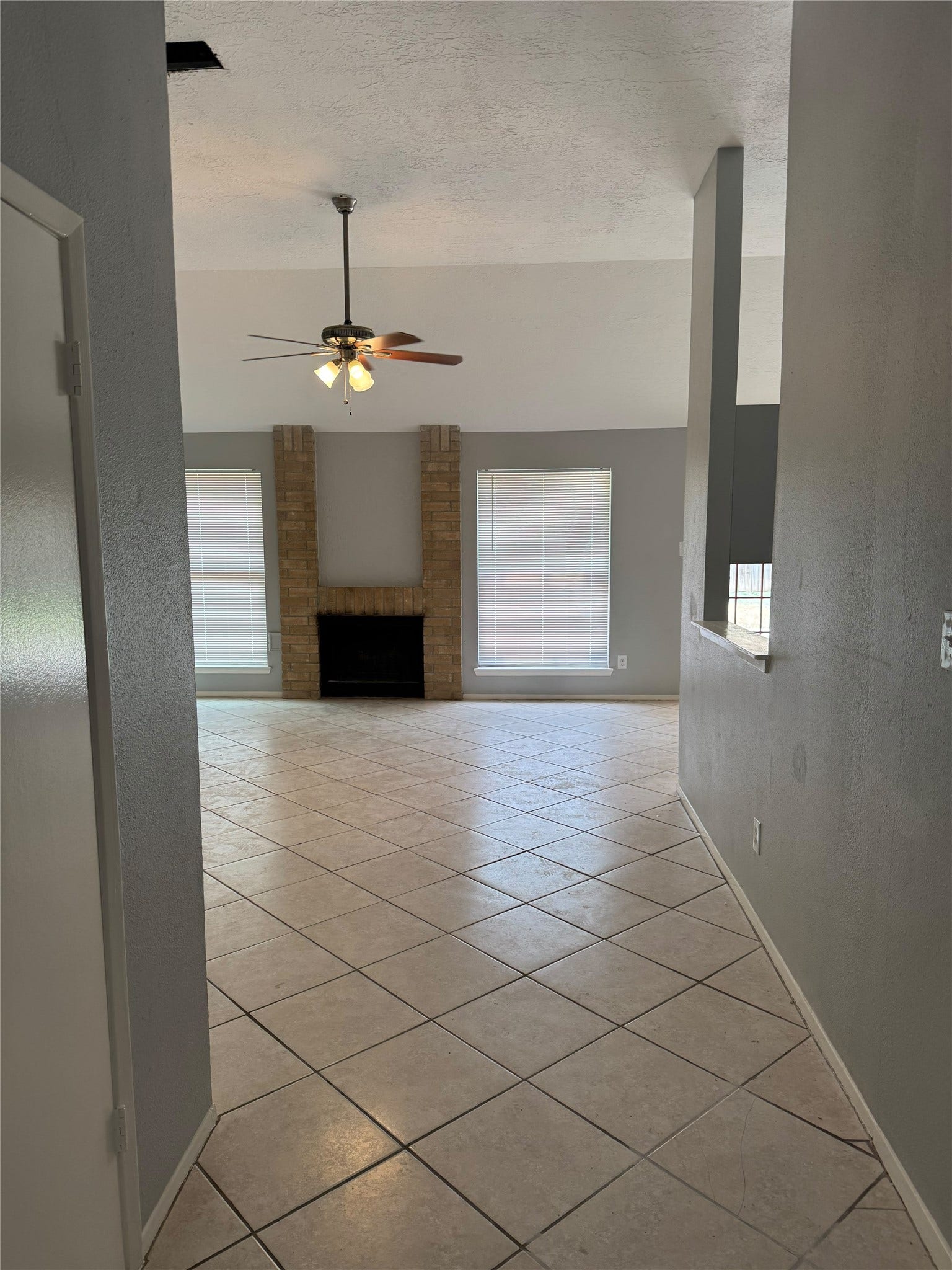 4207 Maple Cross Drive, Pasadena, TX 77505