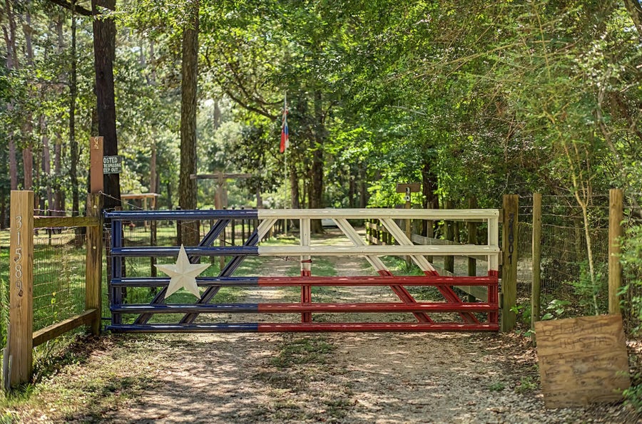 Property photo for 31601 Huffman Cleveland Road, Huffman, TX