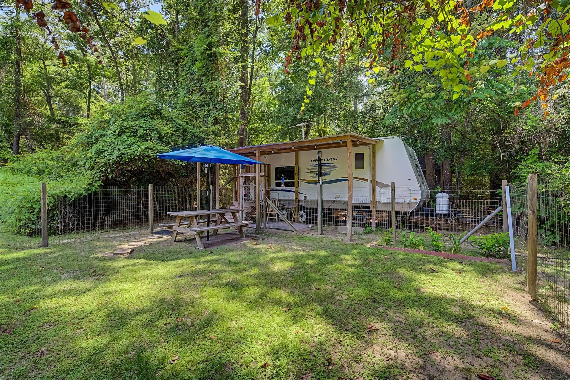 31601 Huffman Cleveland Road, Huffman, TX 77336 RV