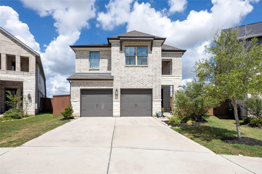Property photo for 24130 Elkhorn Glen Lane, Katy, TX