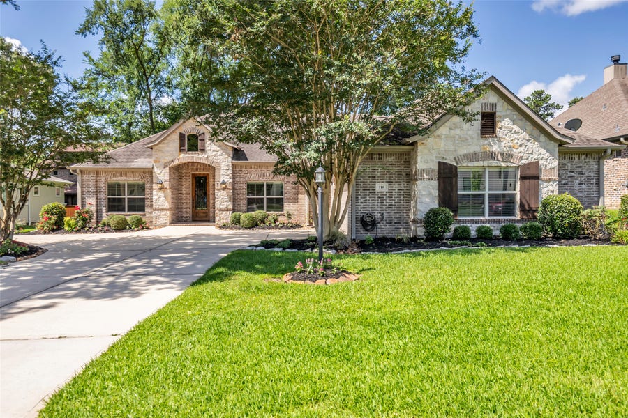 Property photo for 118 Pine Bluff Drive, Montgomery, TX