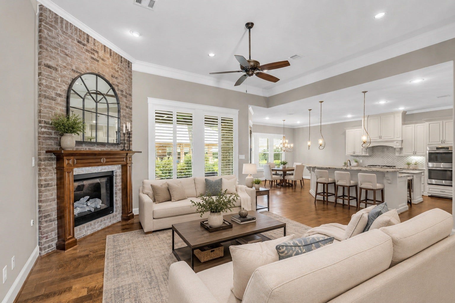118 Pine Bluff Drive, Montgomery, TX 77356 *Virtually staged living room*