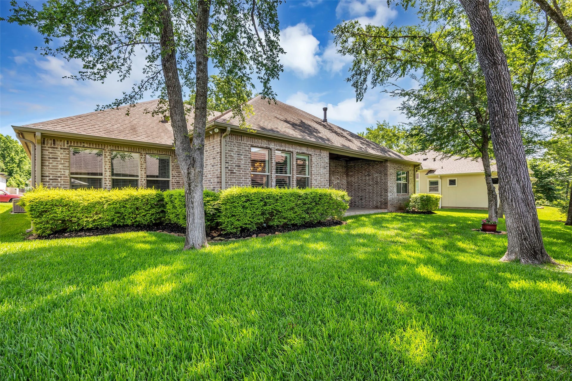 118 Pine Bluff Drive, Montgomery, TX 77356 Plenty of shade in your large backyard!