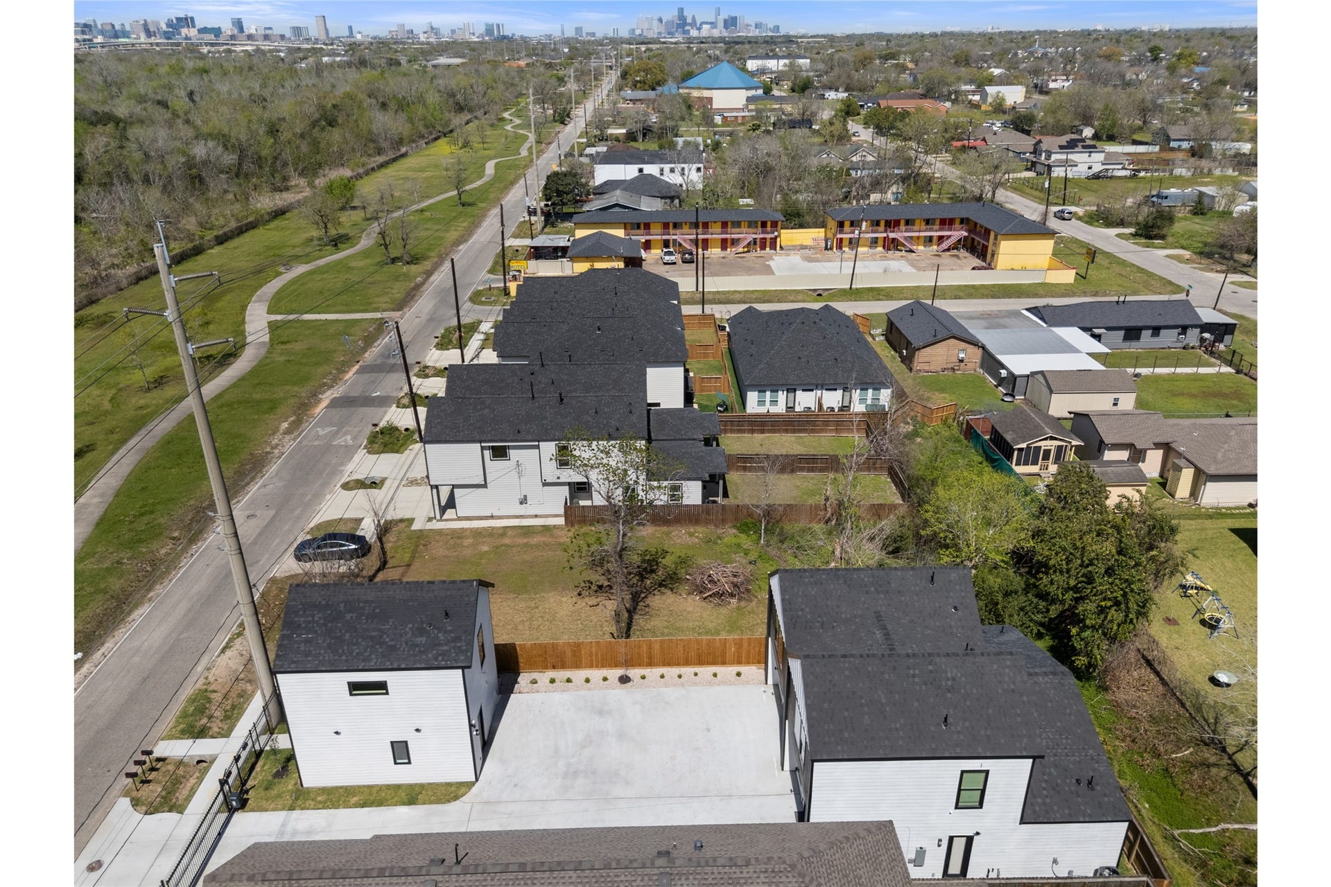 9019 Comal Street, #B, Houston, TX 77051 9019 Comal Street, #B, Houston, TX 77051