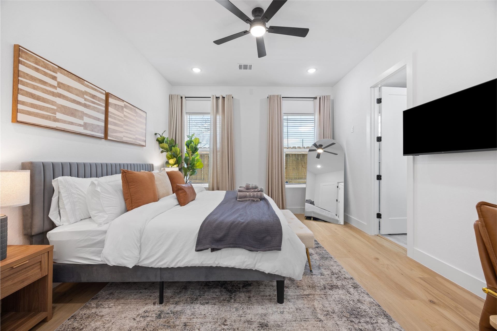 9019 Comal Street, #B, Houston, TX 77051 9019 Comal Street, #B, Houston, TX 77051
