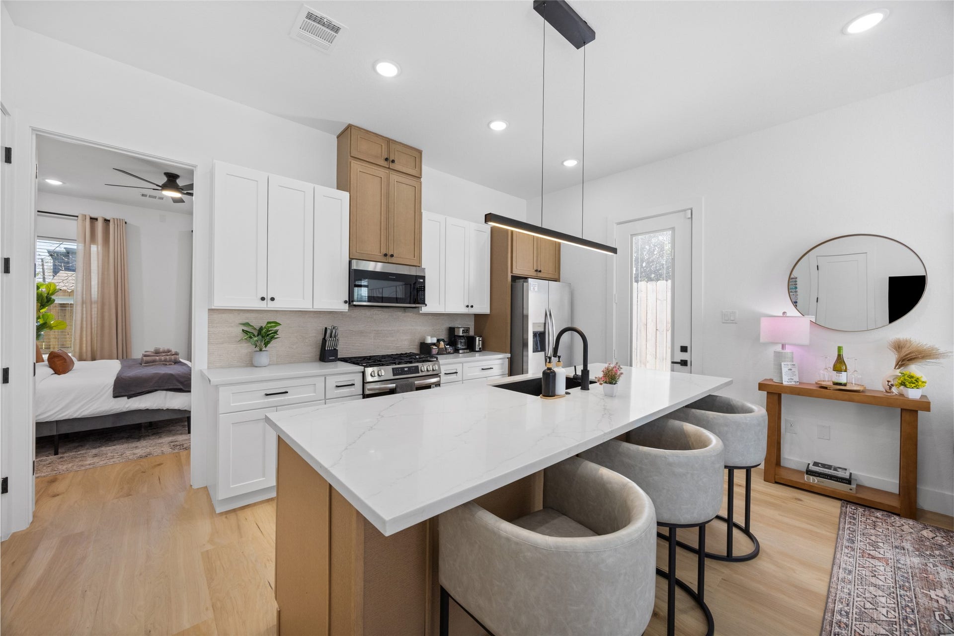 9019 Comal Street, #B, Houston, TX 77051 9019 Comal Street, #B, Houston, TX 77051