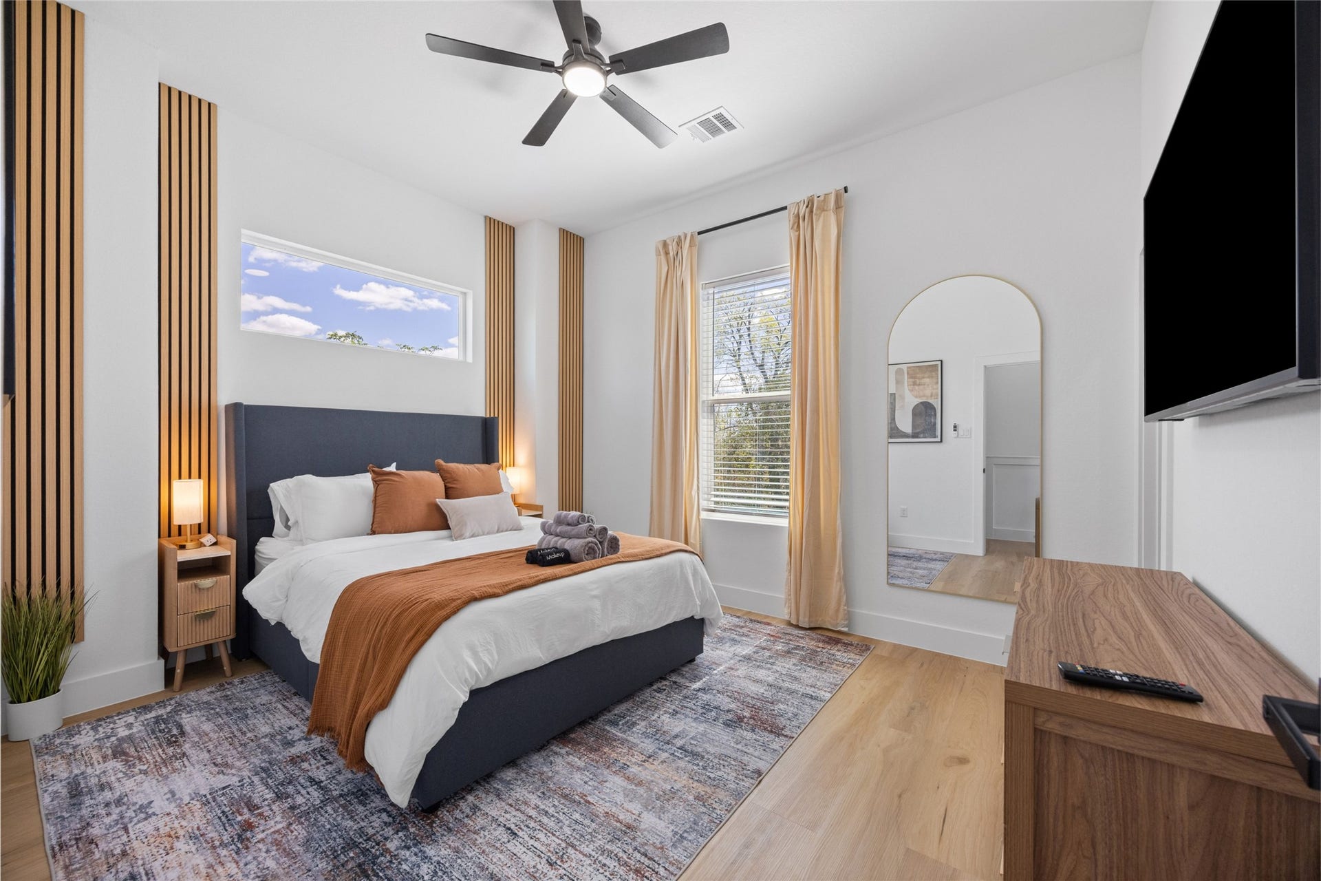 9019 Comal Street, #B, Houston, TX 77051 9019 Comal Street, #B, Houston, TX 77051