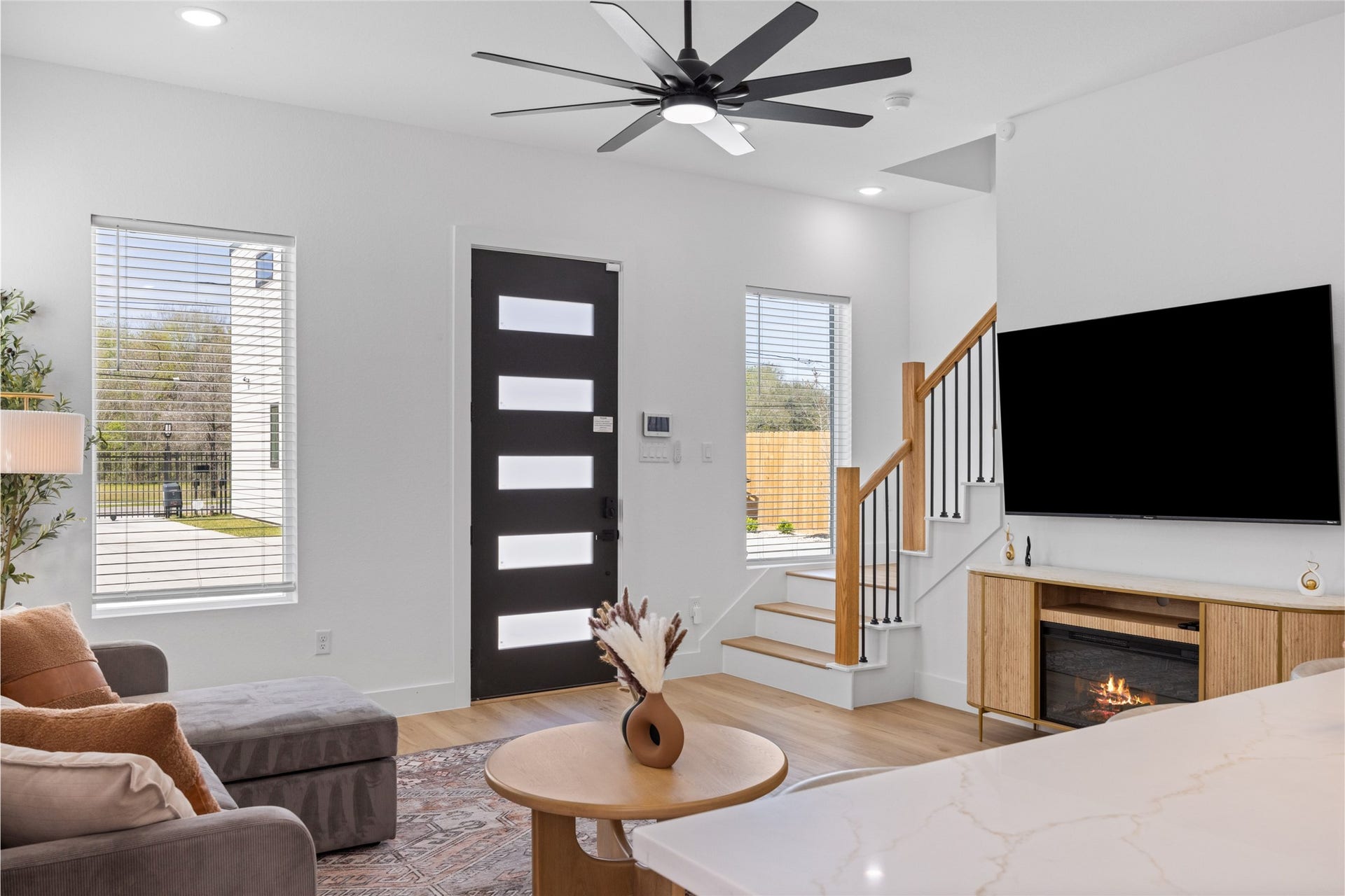 9019 Comal Street, #B, Houston, TX 77051 9019 Comal Street, #B, Houston, TX 77051