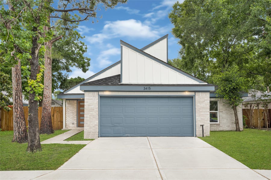 Property photo for 3415 Lapstone Drive, Houston, TX