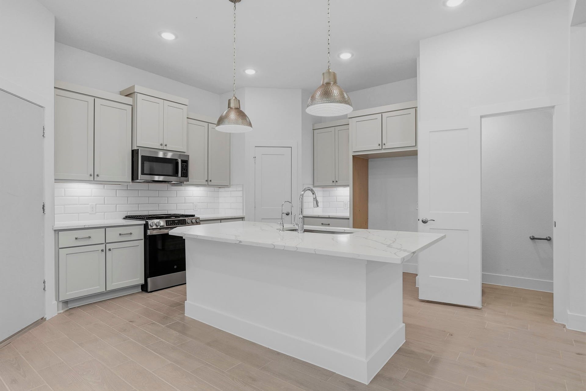 26743 Jovial Meadow Lane, Hockley, TX 77447 Photo representative of floorplan only