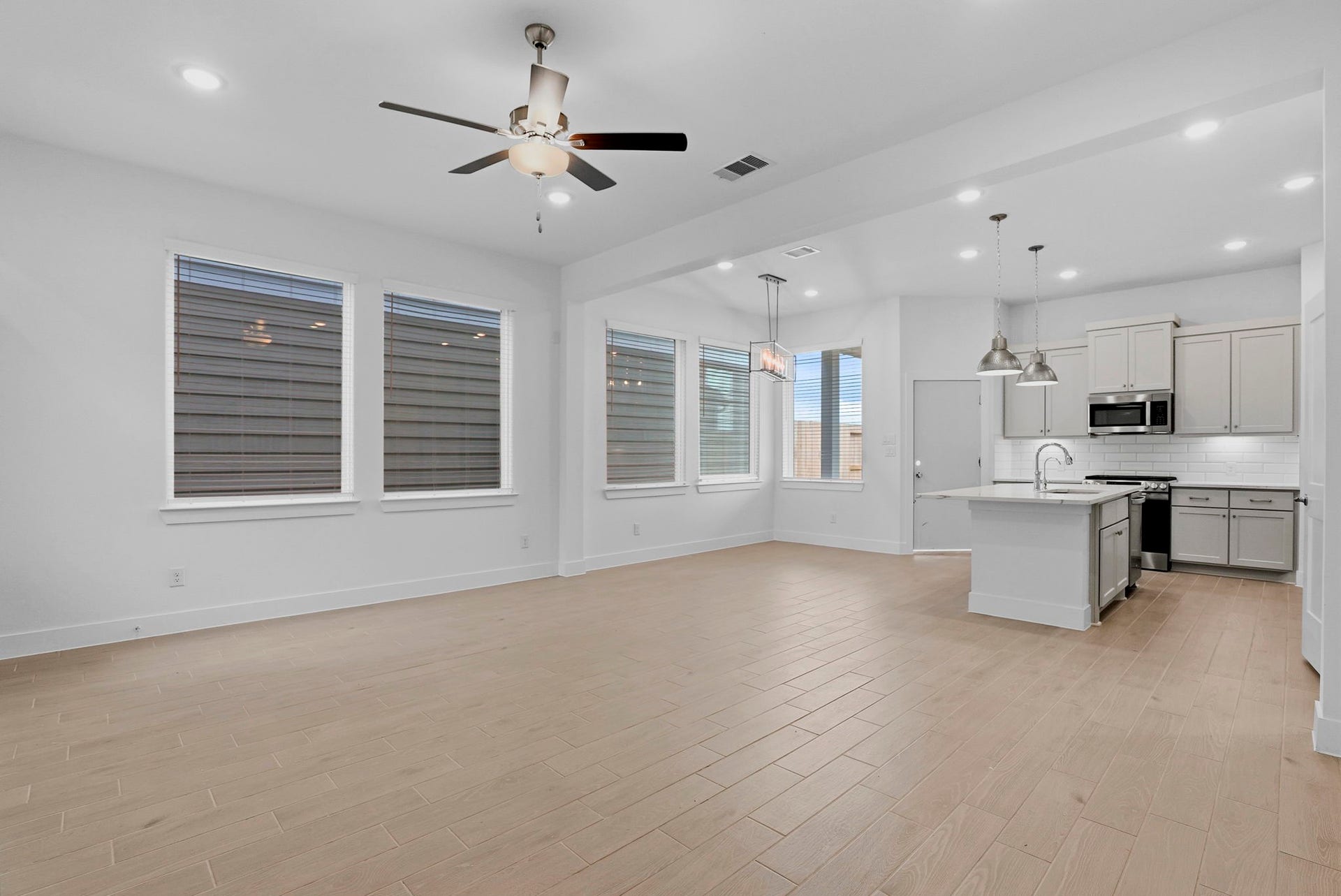 26743 Jovial Meadow Lane, Hockley, TX 77447 Photo representative of floorplan only