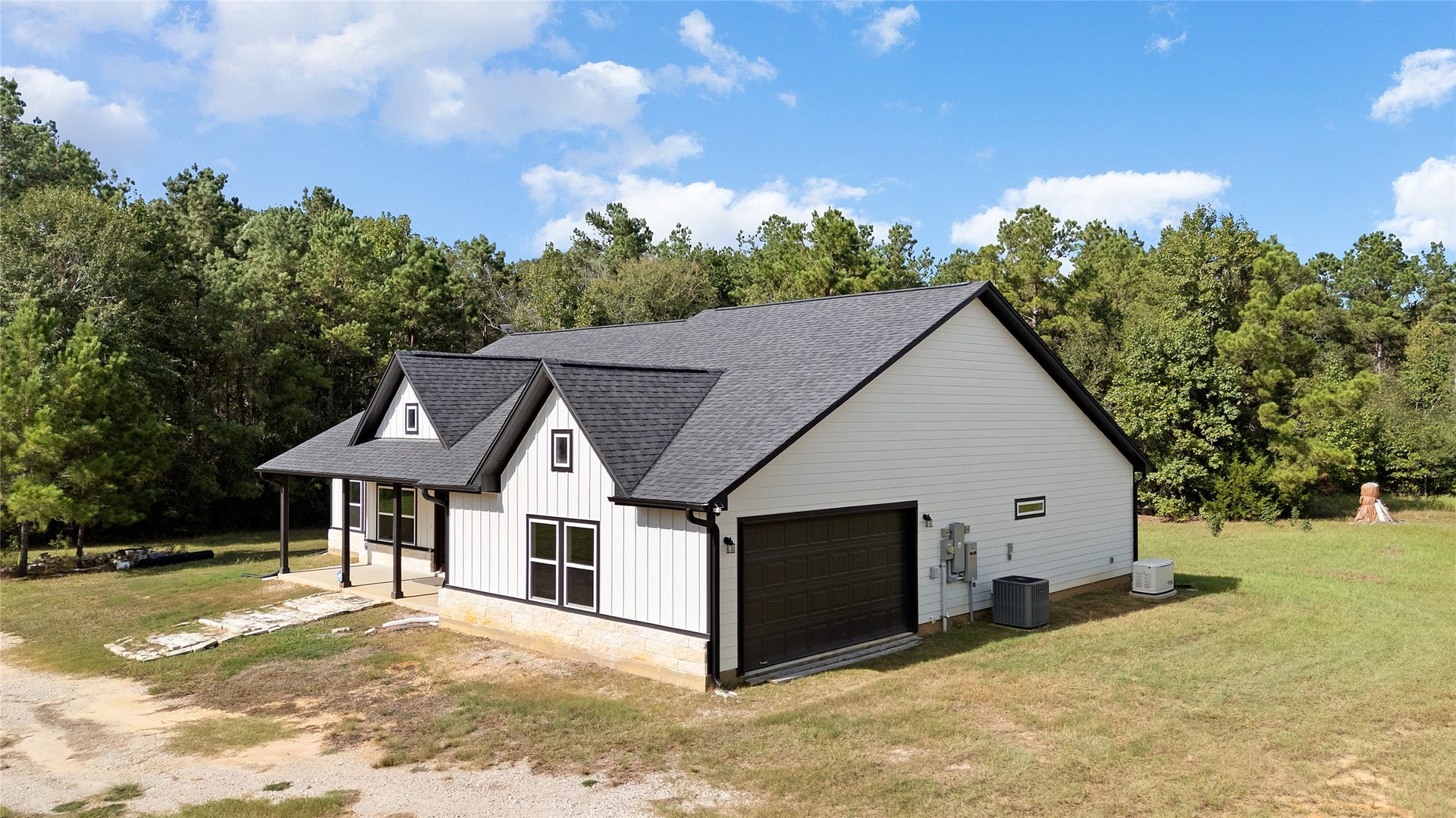 21203 Peach Wood Court, Cleveland, TX 77328 Whole home generator