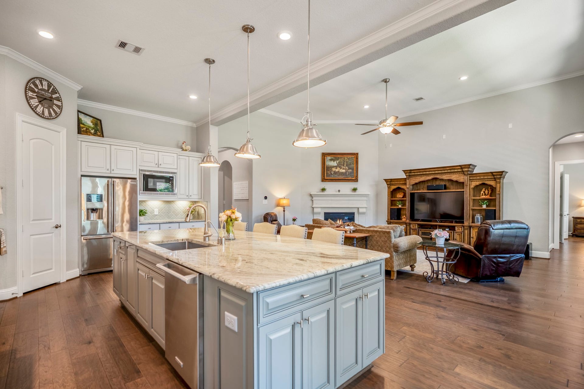 219 Chirping Squirrel Court, Pinehurst, TX 77362 219 Chirping Squirrel Court, Pinehurst, TX 77362