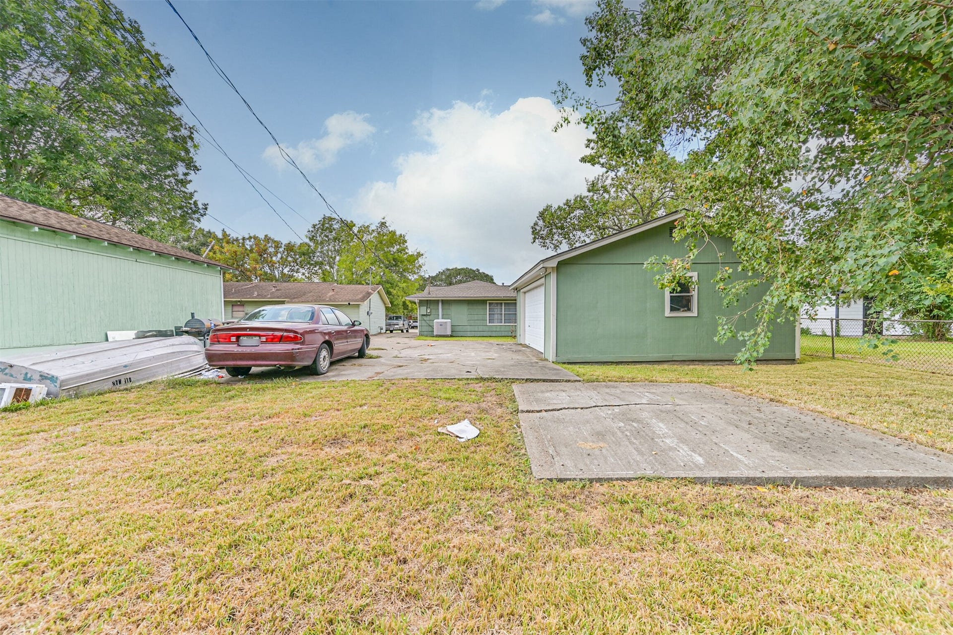 128 Forest Oaks Lane, Lake Jackson, TX 77566 128 Forest Oaks Lane, Lake Jackson, TX 77566