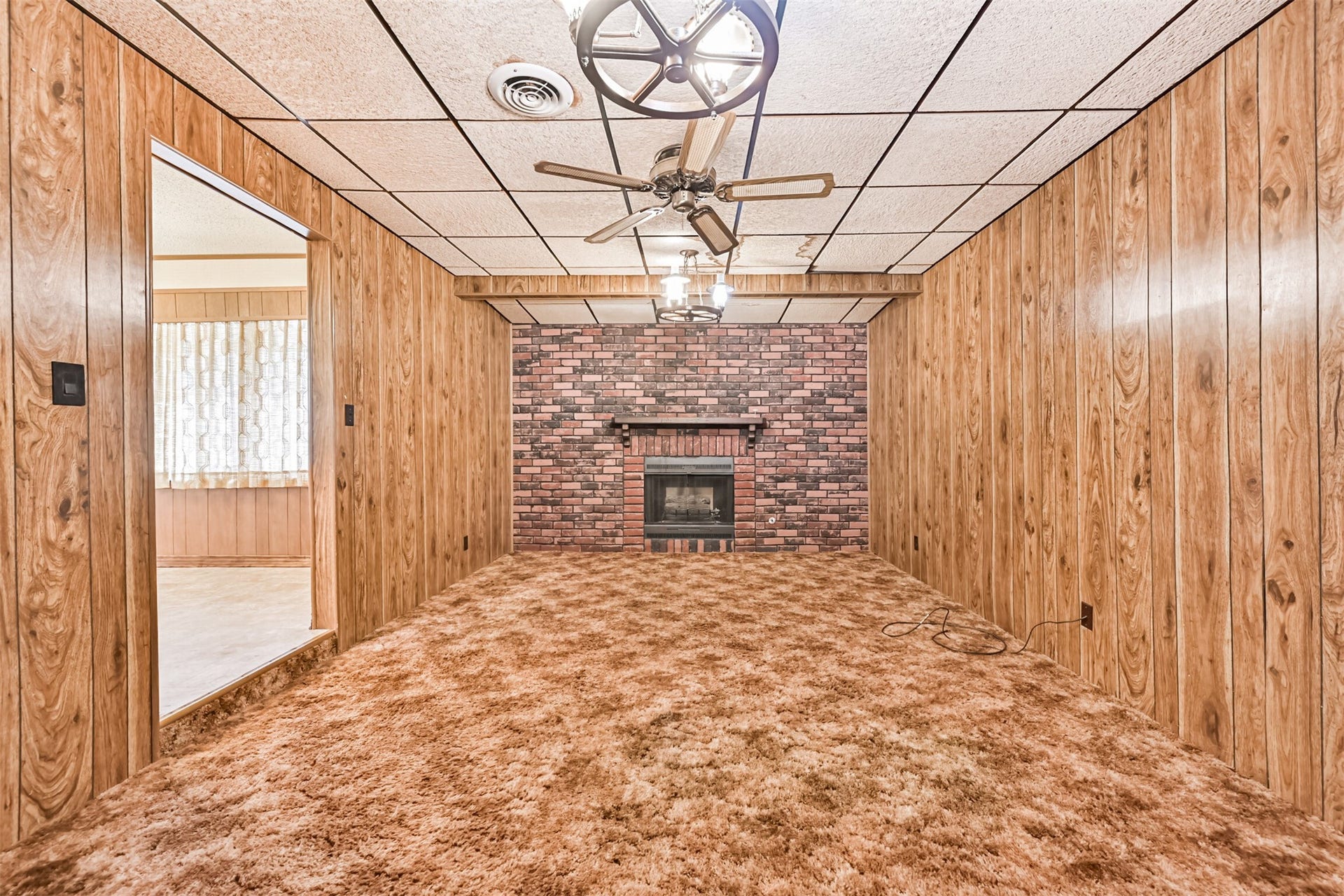 128 Forest Oaks Lane, Lake Jackson, TX 77566 128 Forest Oaks Lane, Lake Jackson, TX 77566