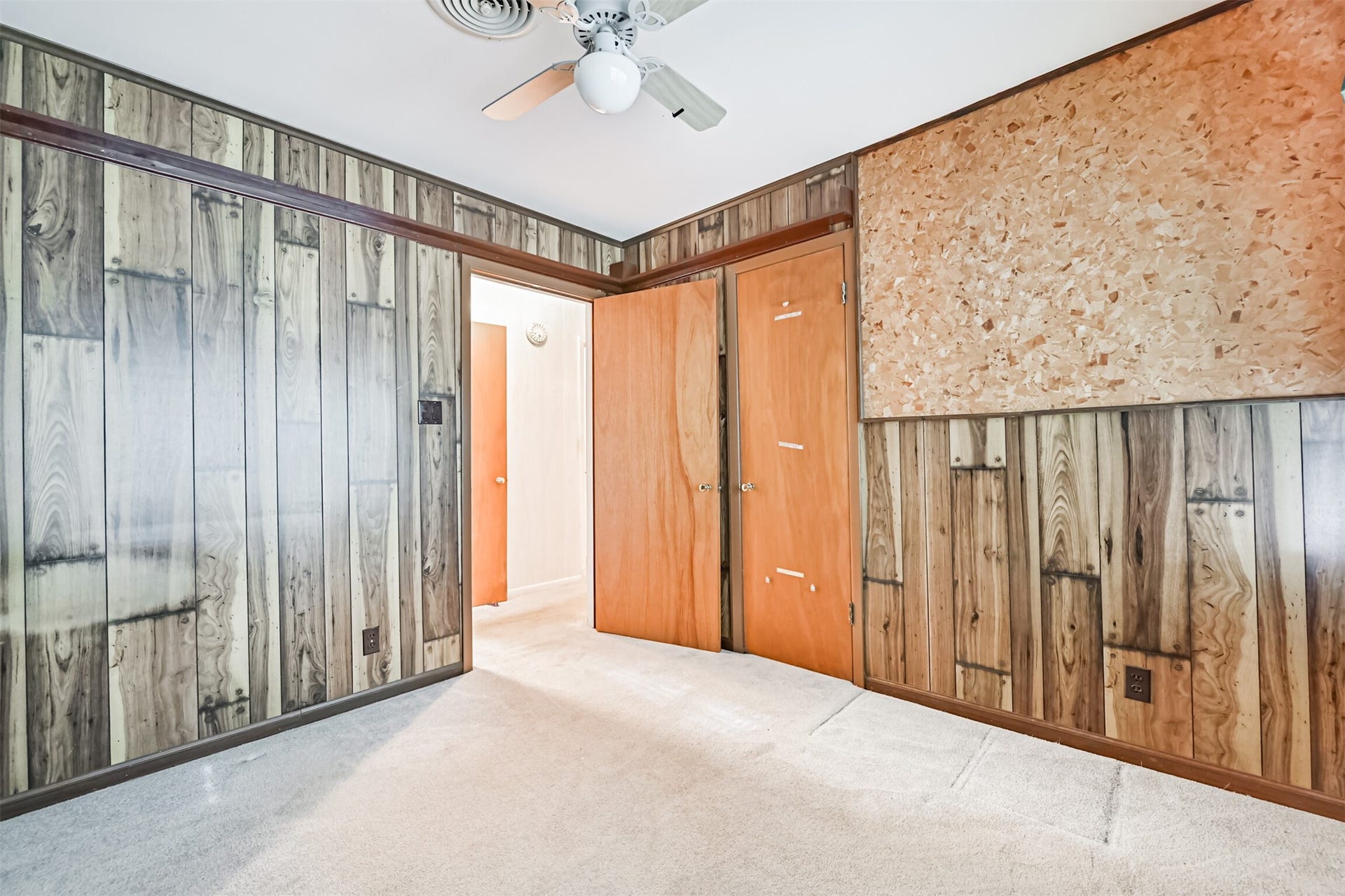128 Forest Oaks Lane, Lake Jackson, TX 77566 128 Forest Oaks Lane, Lake Jackson, TX 77566