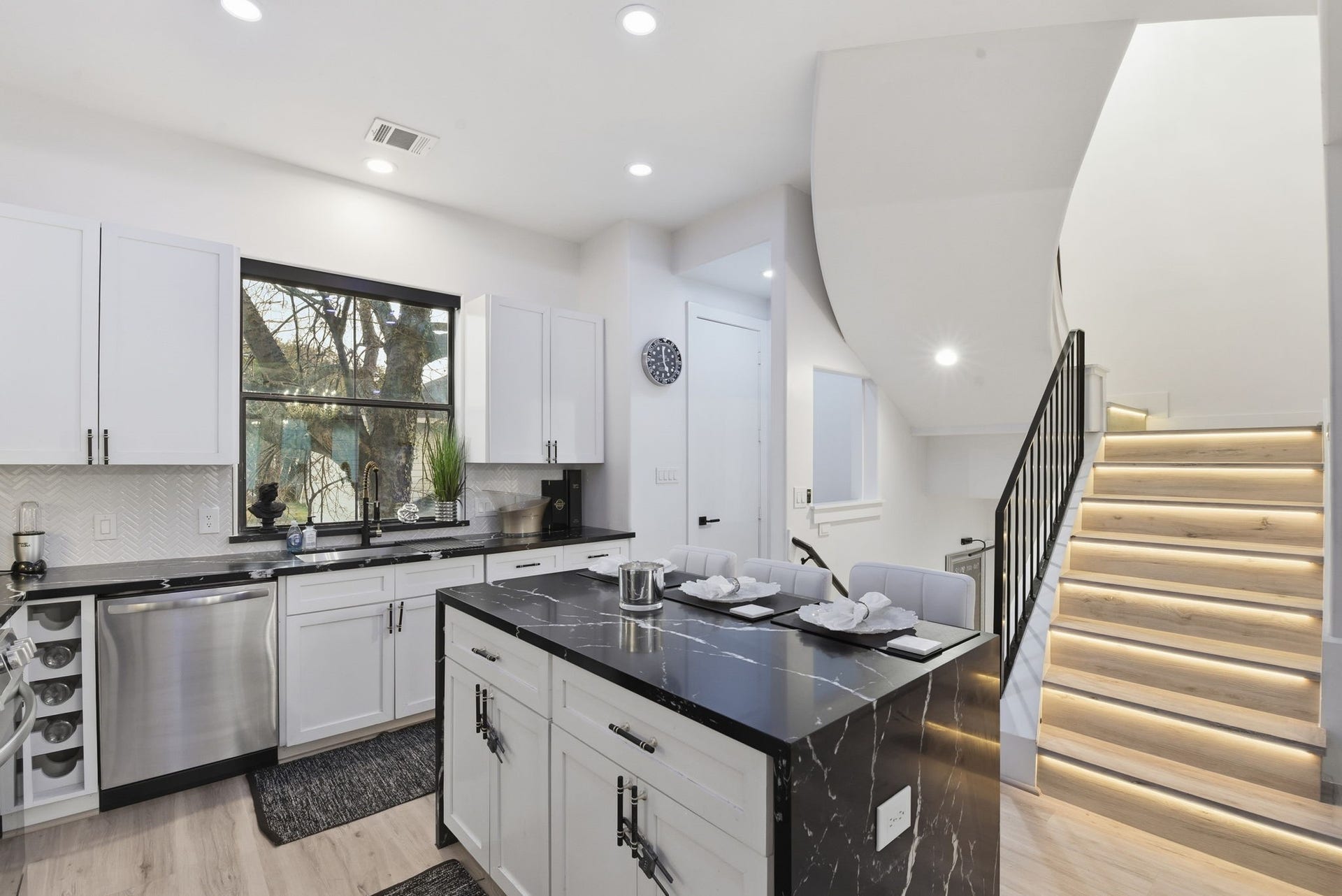 2026 Tuam Street, Houston, TX 77004 2026 Tuam Street, Houston, TX 77004